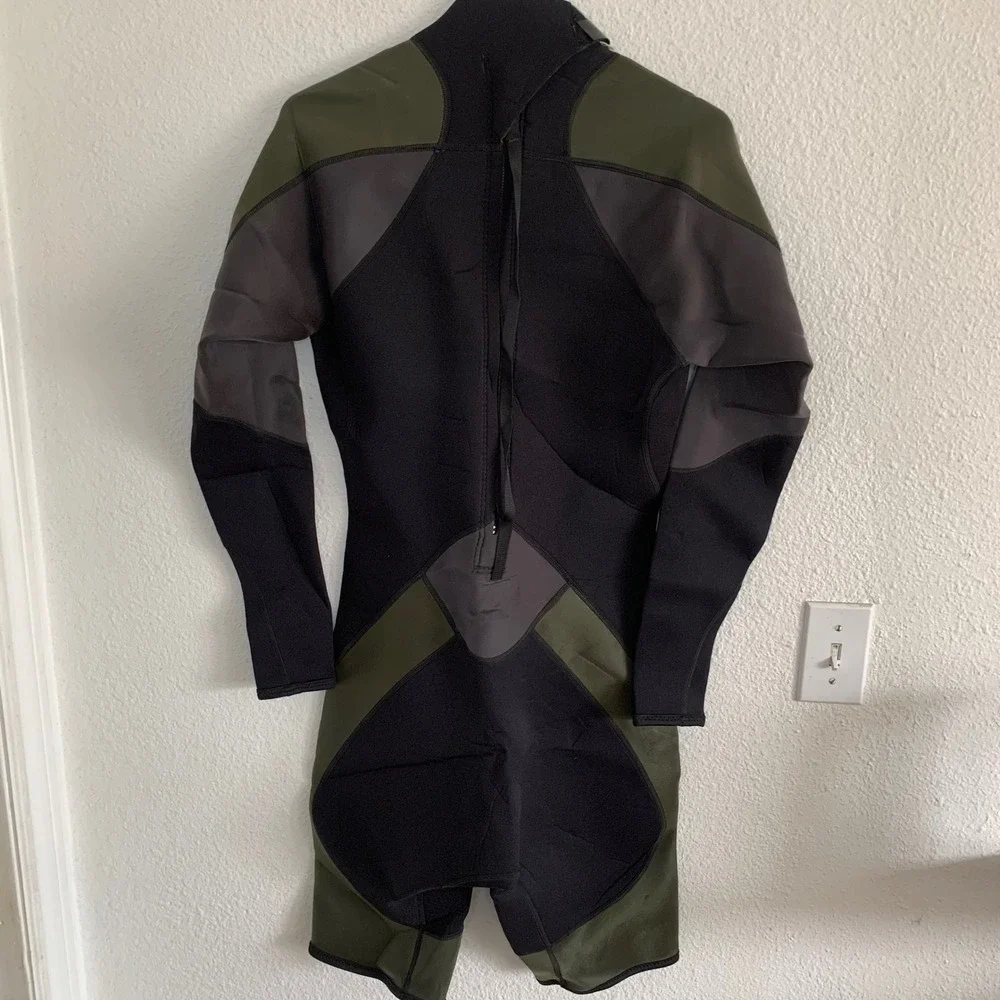 Aleeda Cartel Board Company Mens Wetsuit LT Olive Black Long Sleeve Shorty USA